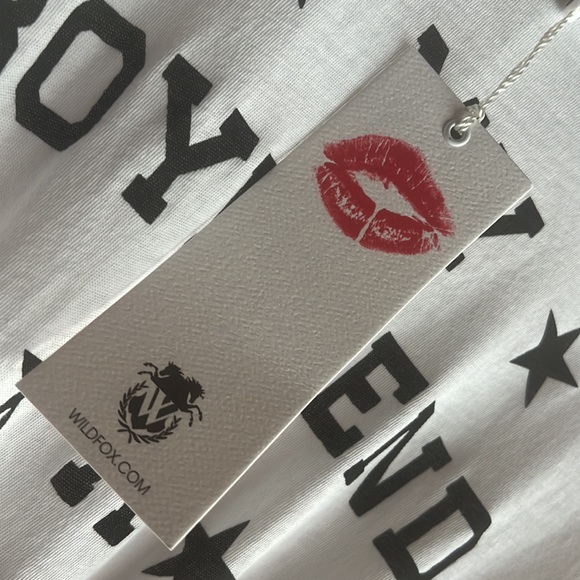 WILDFOX My ⭐️Boyfriend⭐️ Is ⭐️A ⭐️Cowboy 🤠 T-Shirt - Picture 3 of 5